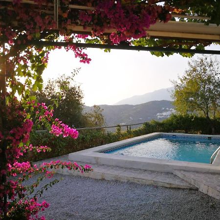 Casa Lola Villa Sayalonga Exterior photo